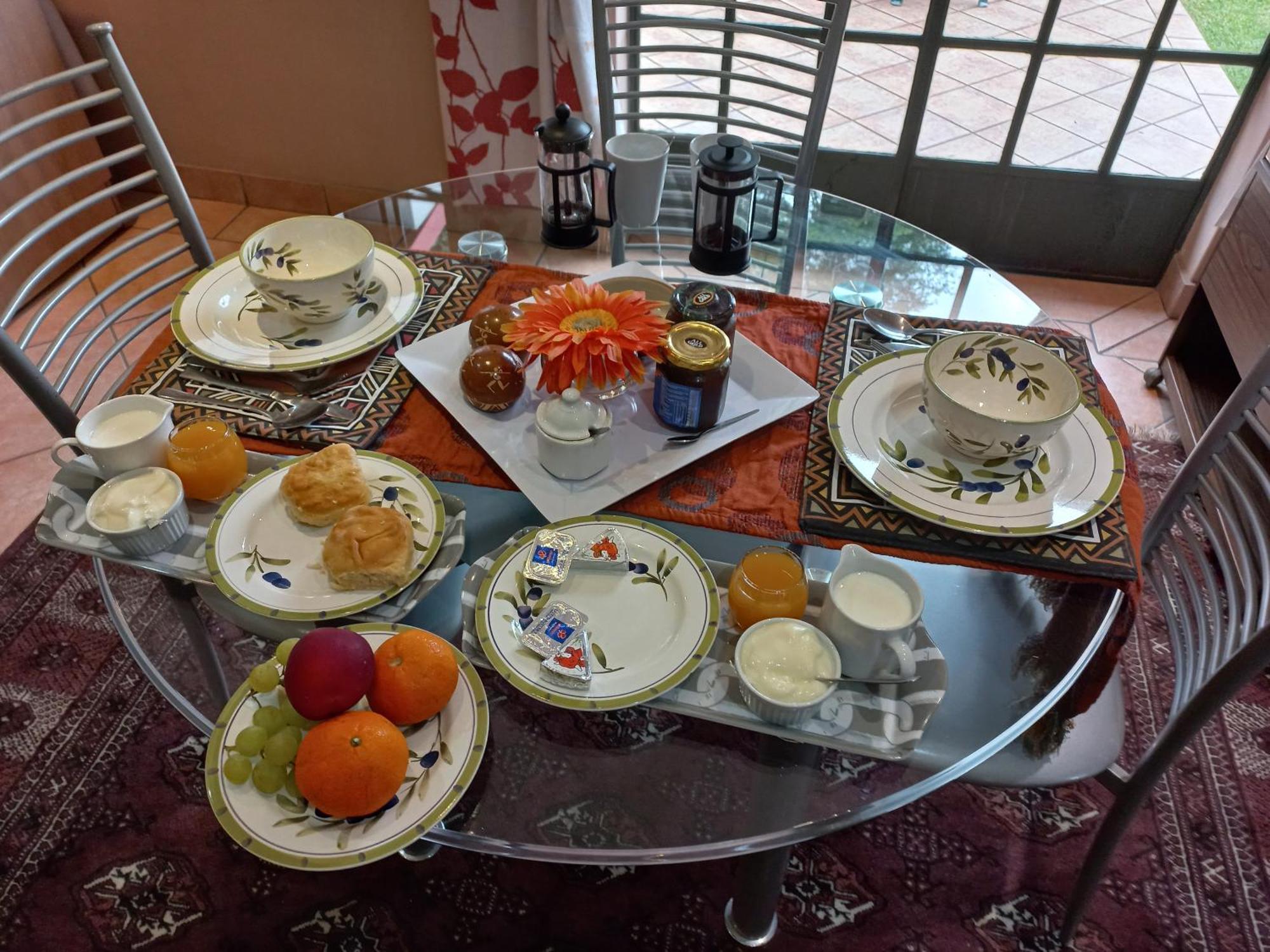 Cherry Tree Cottage B&B Linden Йоханесбург Екстериор снимка