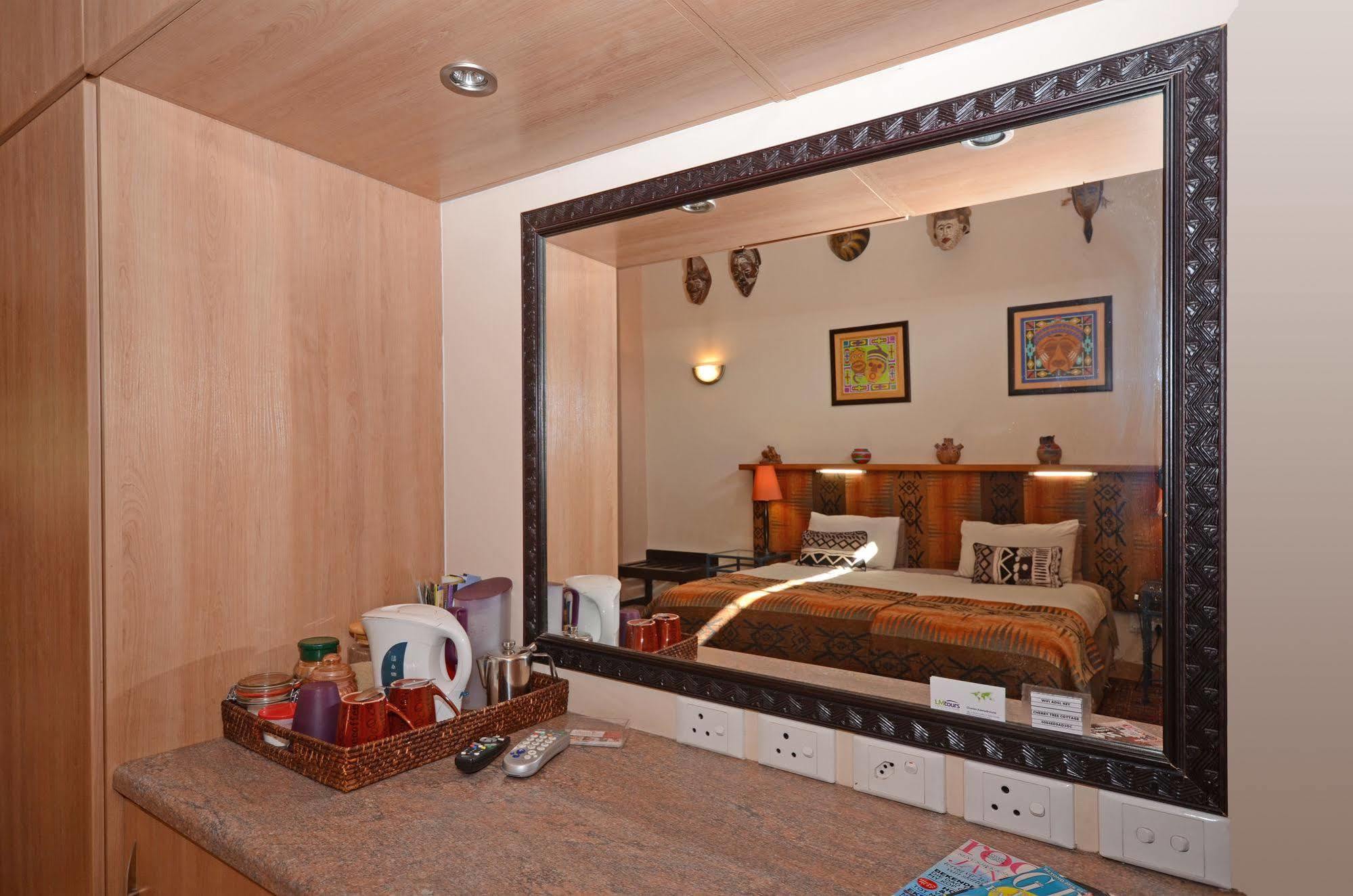 Cherry Tree Cottage B&B Linden Йоханесбург Екстериор снимка