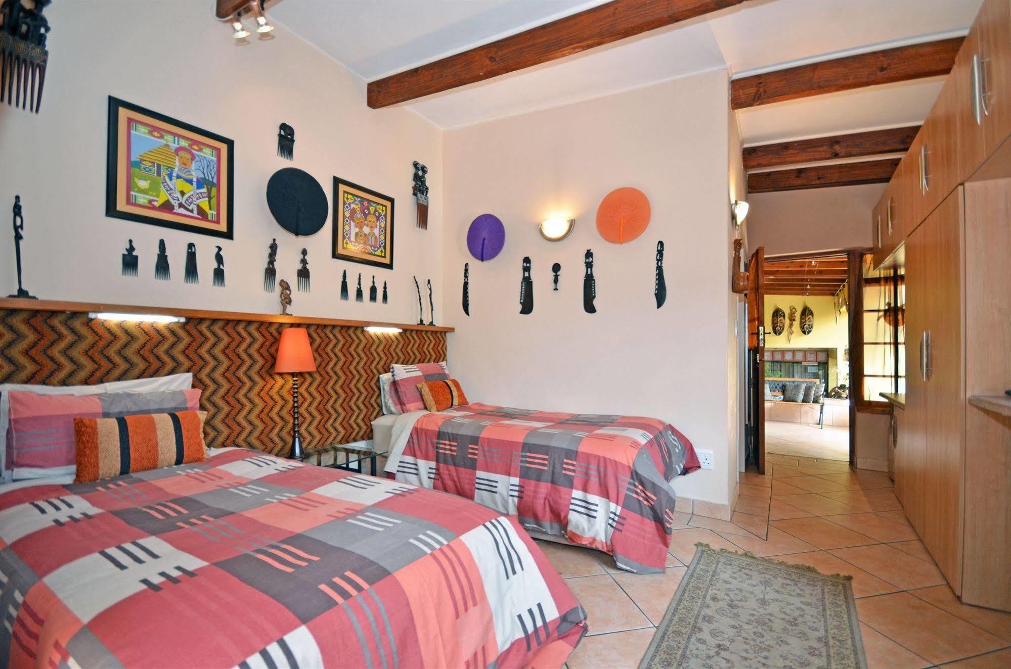 Cherry Tree Cottage B&B Linden Йоханесбург Екстериор снимка
